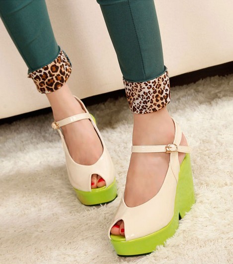 Korean Style Wedge Peep Toe Sandals Shoes on Luulla