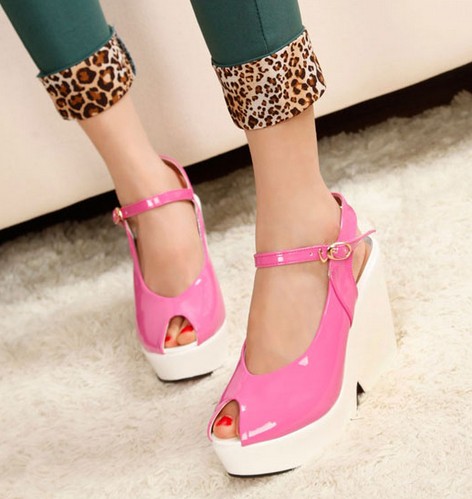 Korean Style Wedge Peep Toe Sandals Shoes on Luulla